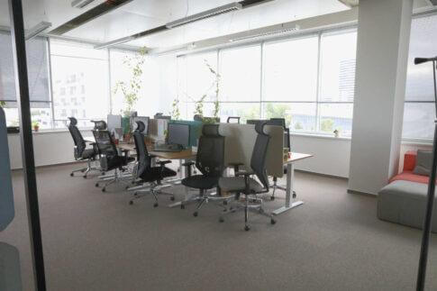 Kontoriruumi 1